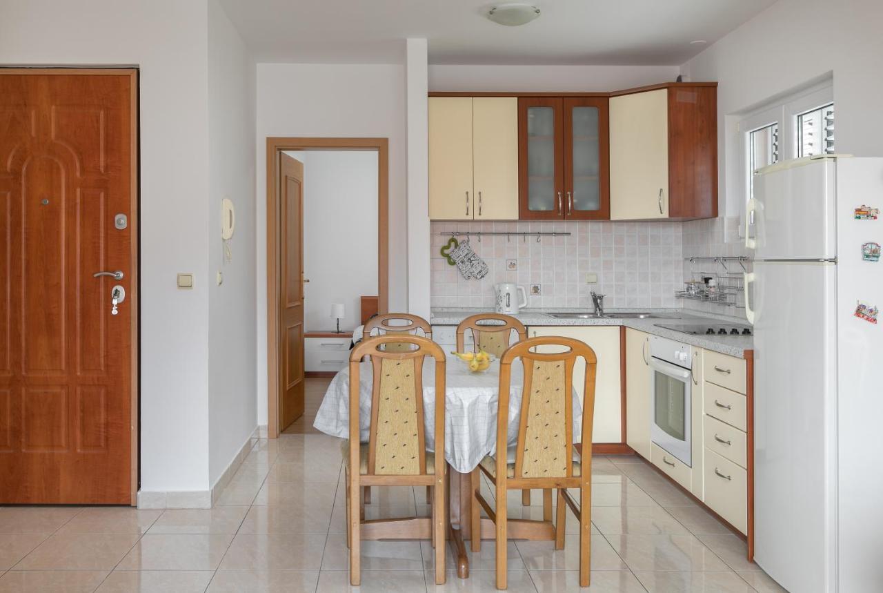 Apartman Mar18 มาคาร์สกา ภายนอก รูปภาพ