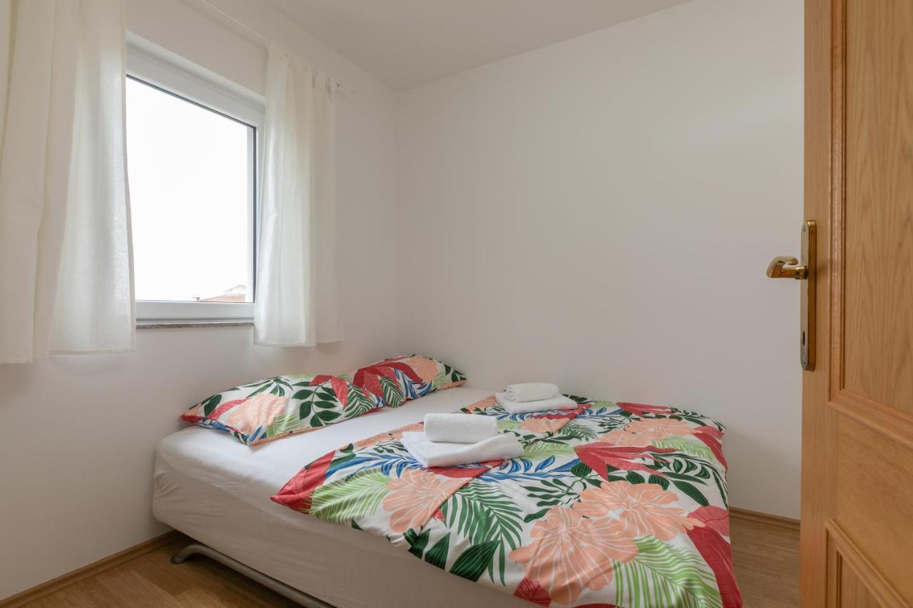 Apartman Mar18 มาคาร์สกา ภายนอก รูปภาพ