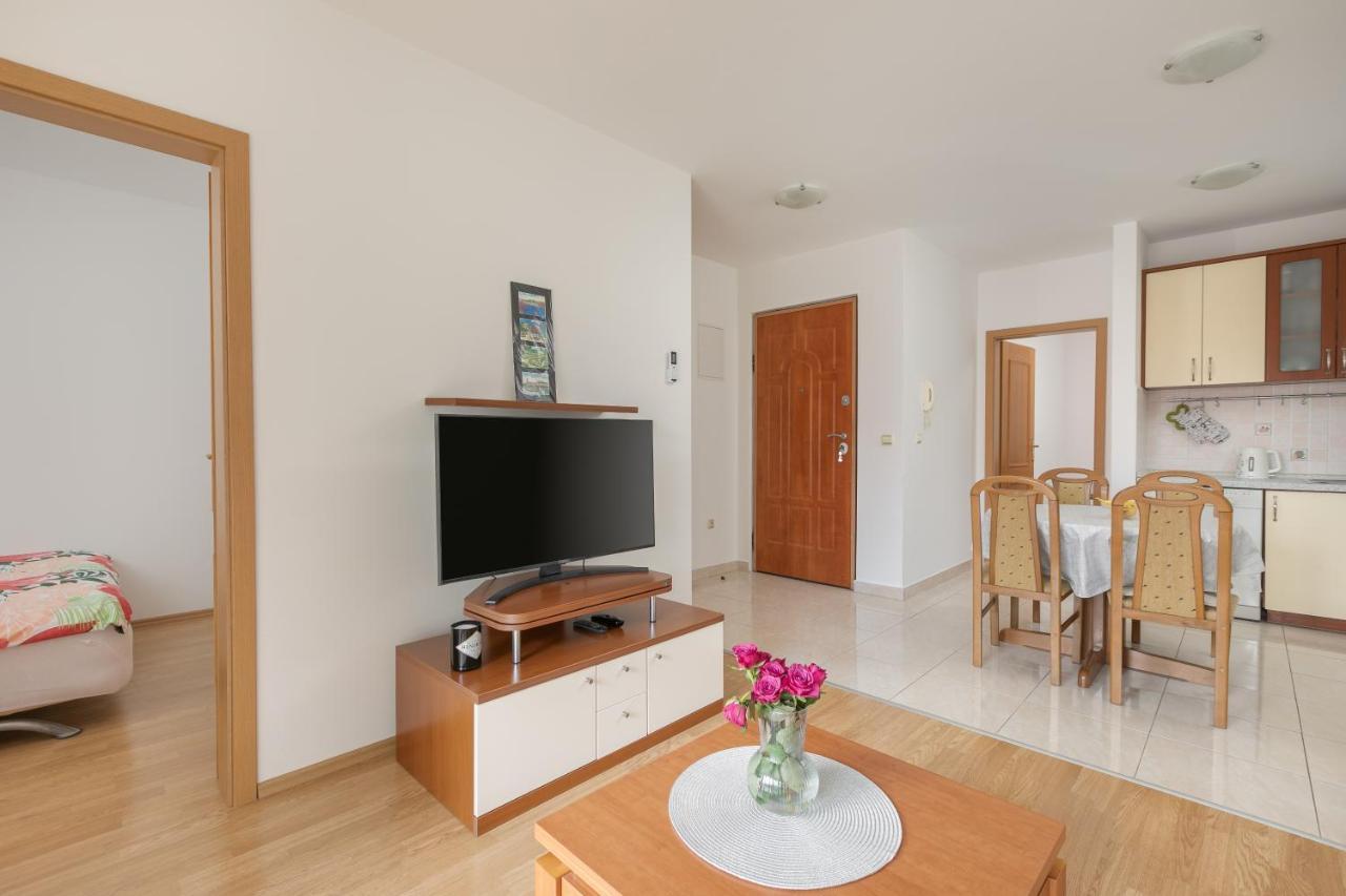 Apartman Mar18 มาคาร์สกา ภายนอก รูปภาพ